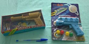 Juguetes antiguos: Pistola Espacial..2 antiguos juguetes Españoles en caja , blister, Conchis, Juypal